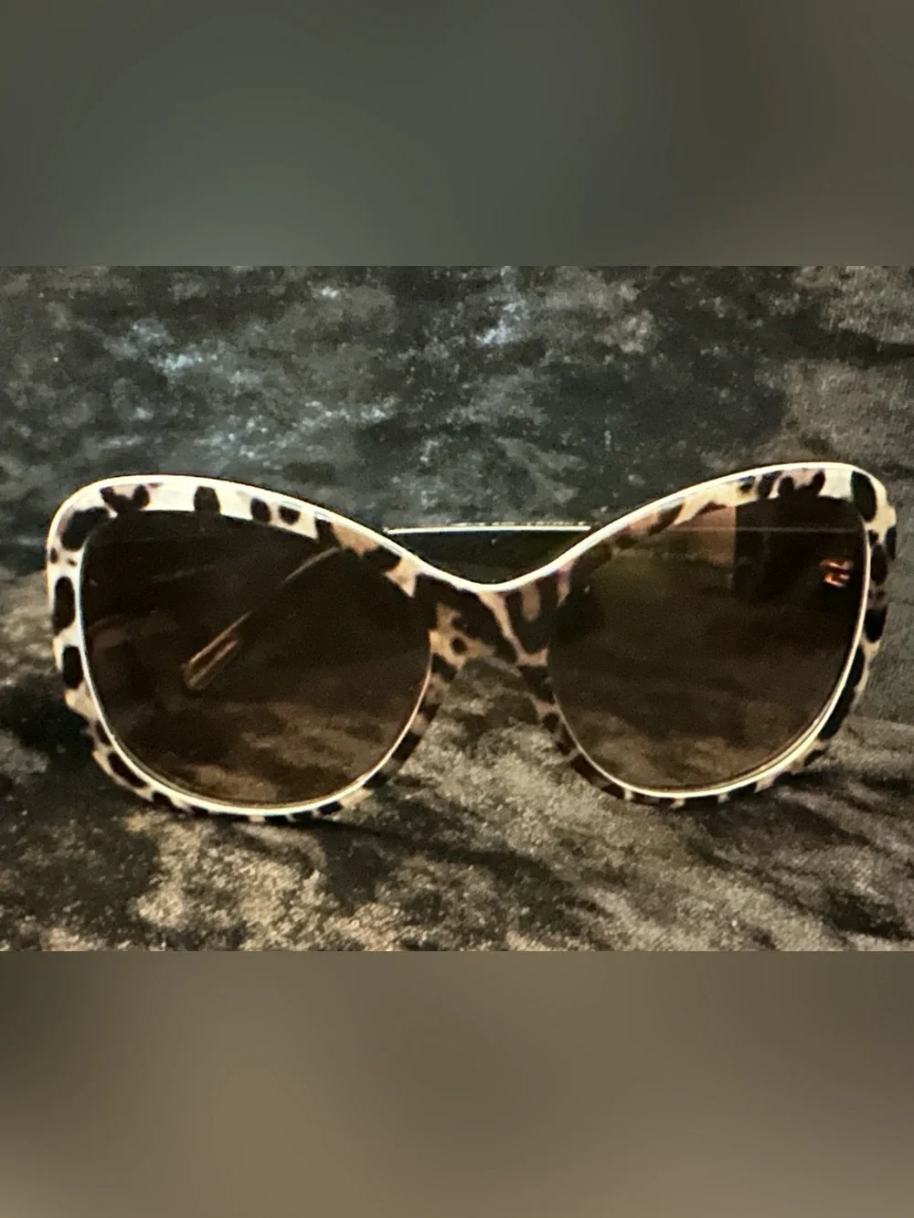 DOLCE&GABBANA Leopard Sunglasses w/ gradient lenses DG4132 1995/13 57[]16 135 3N